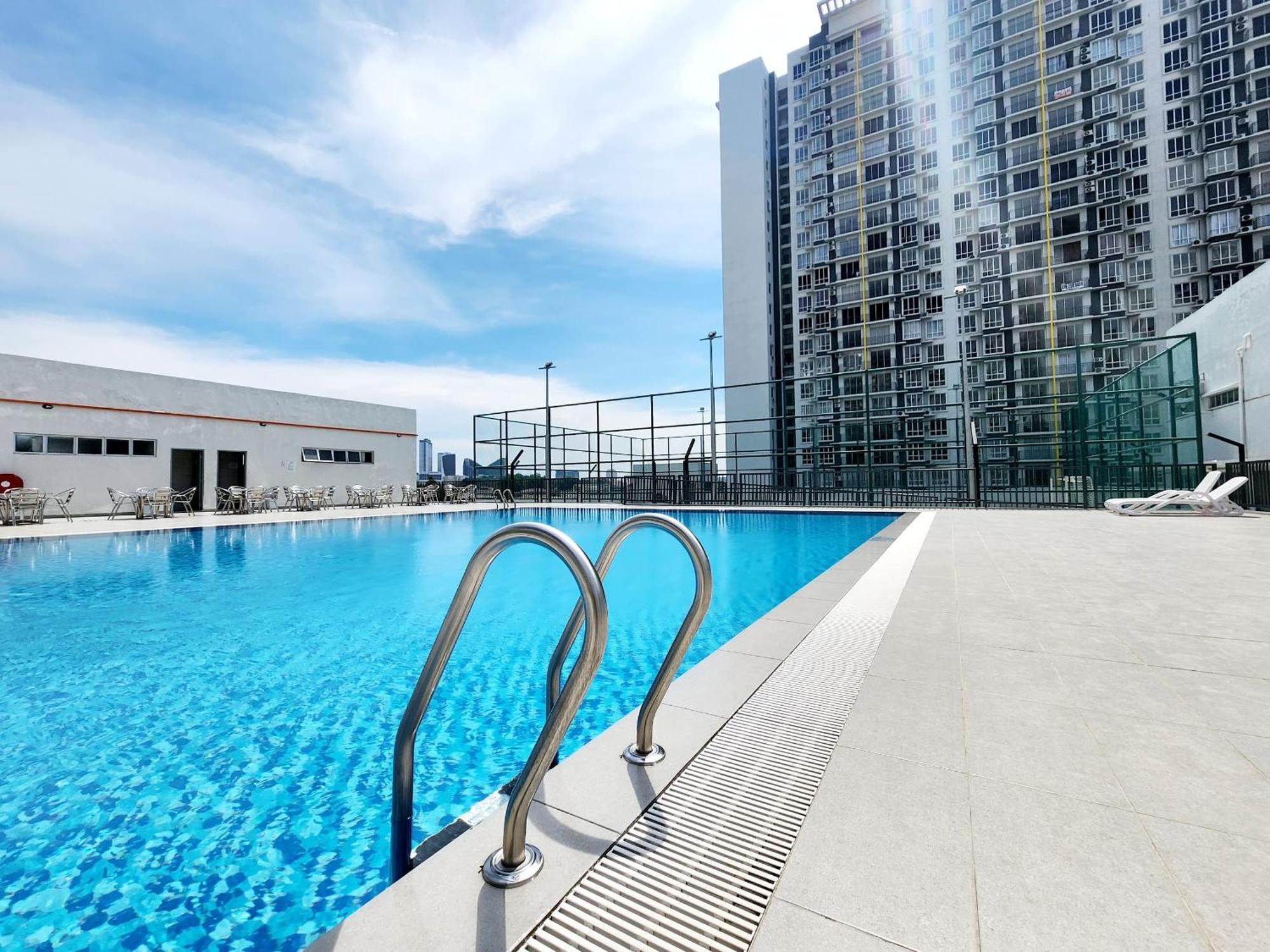 Malacca Spacious 3Bedroom Wifi Carpark Екстер'єр фото