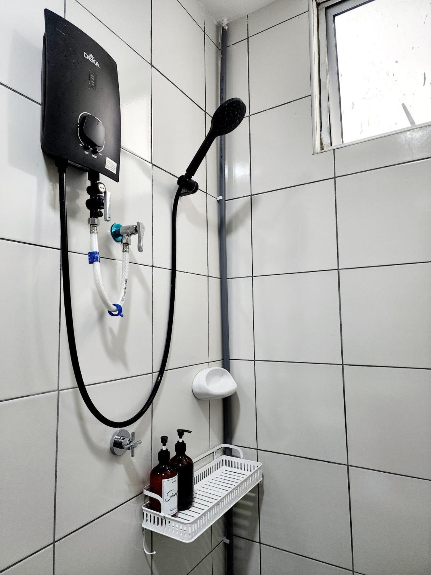 Malacca Spacious 3Bedroom Wifi Carpark Екстер'єр фото